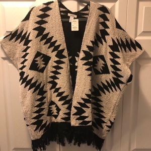 Sweater Open Poncho (One Size)